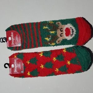 2 pairs Snugadoo Fuzzy Christmas Socks reindeer & Christmas Tree ONE SIZE